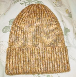 NWOT Anthropologie beanie